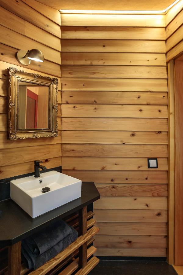 Refugio House Natura Moinho De Agua - Eco House Guimaraes Exterior photo